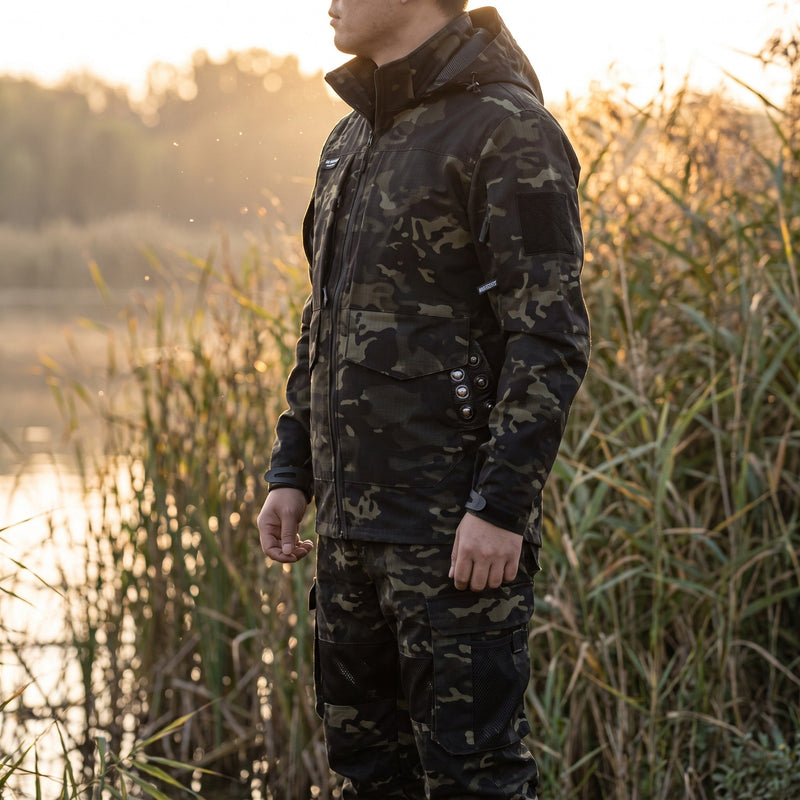 Camouflage Jacket and Trouser Set for Men with Mesh Vents - product view 2 | Buffalo Gears