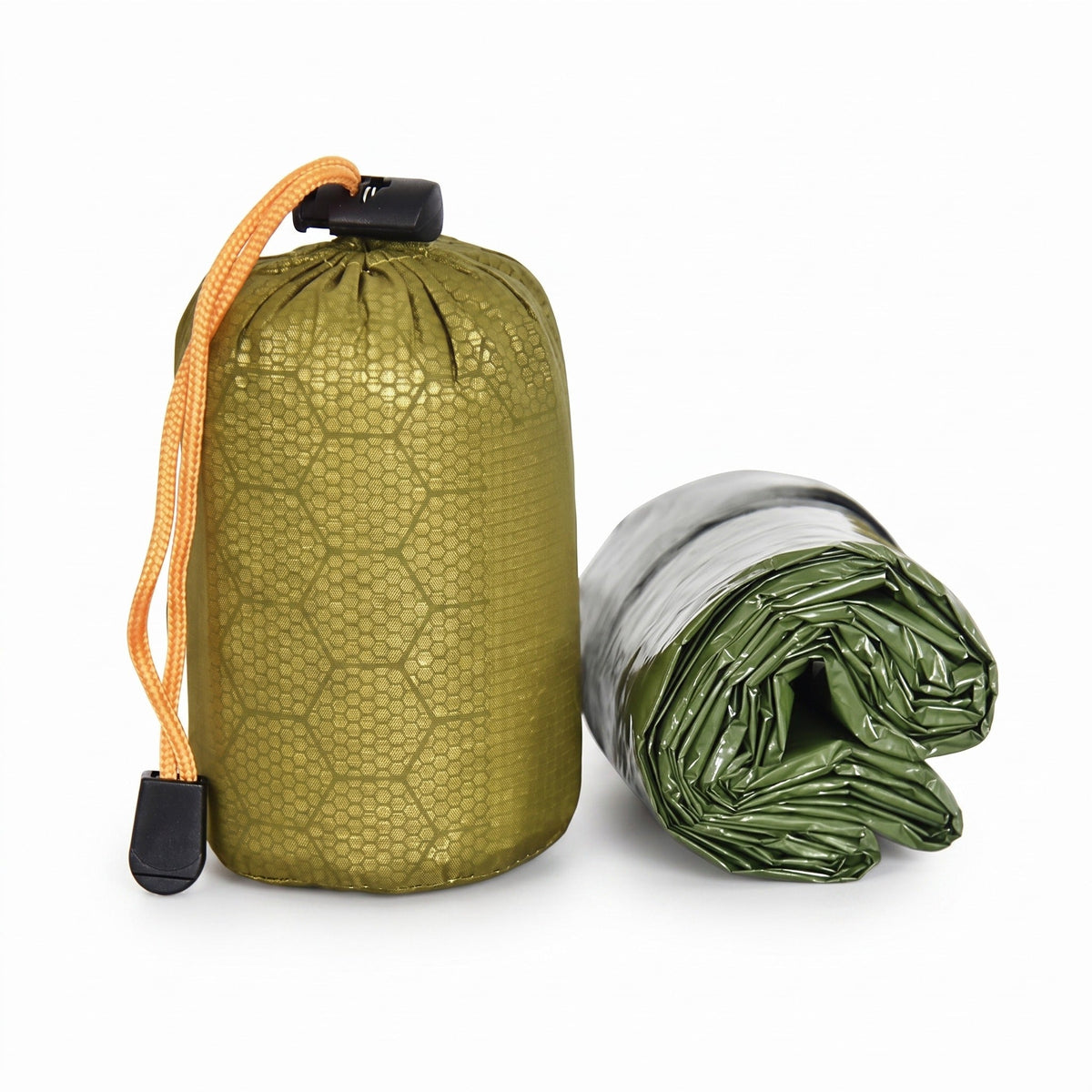 Reusable Foil Survival Blanket with Carry Pouch - product view 1 | Buffalo Gears